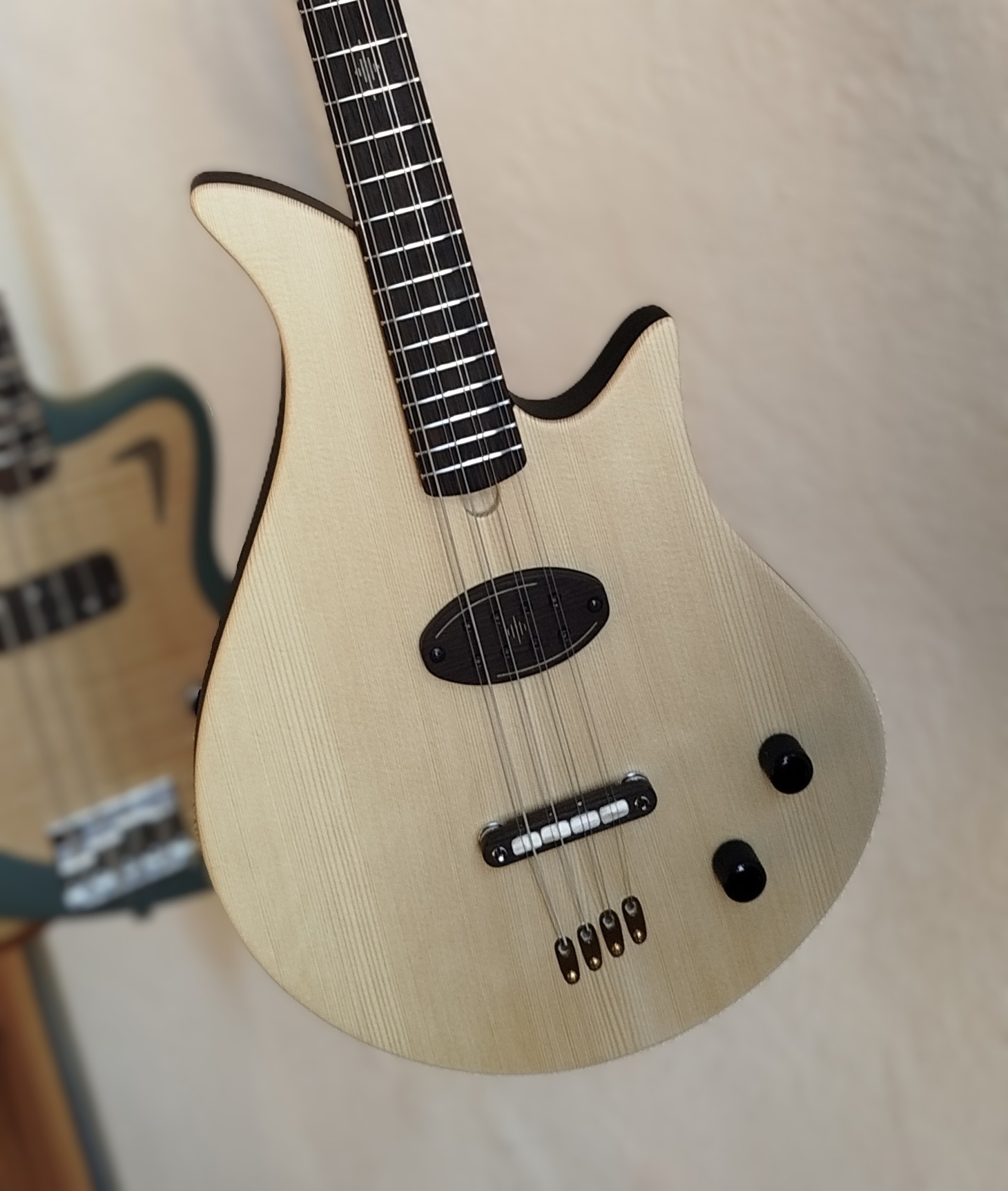 Bouzouki Electrique « Cornélius Black »